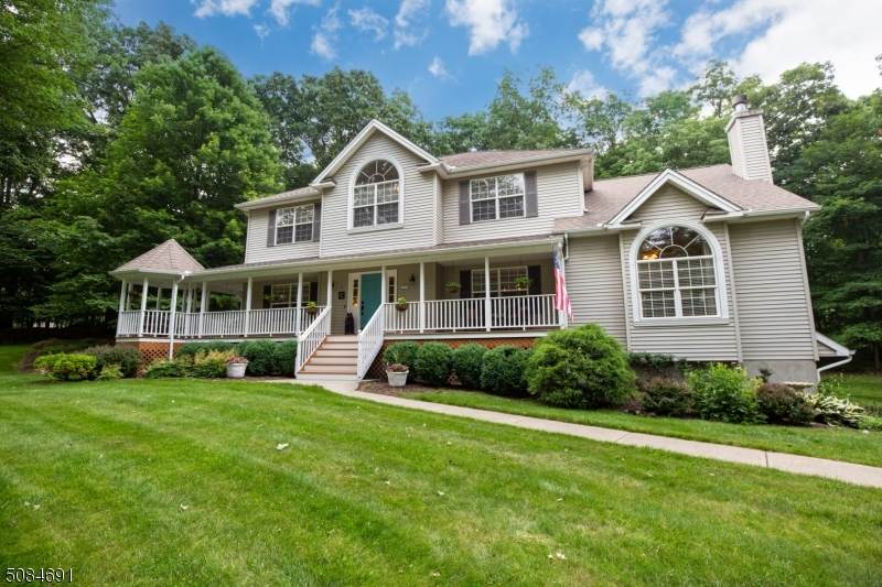 7 Dorothy Dr - Photo 1