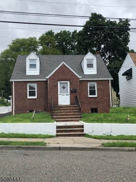 110 E 6Th St - Photo 1