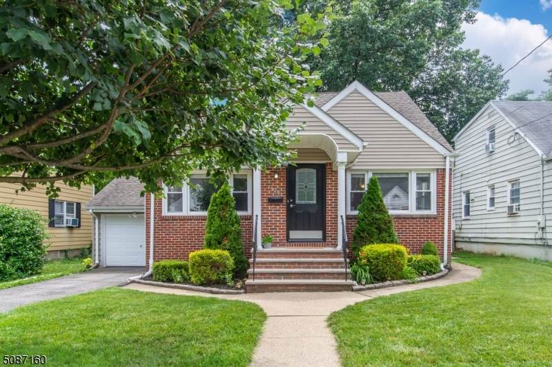 128 Stelling Ave - Photo 1