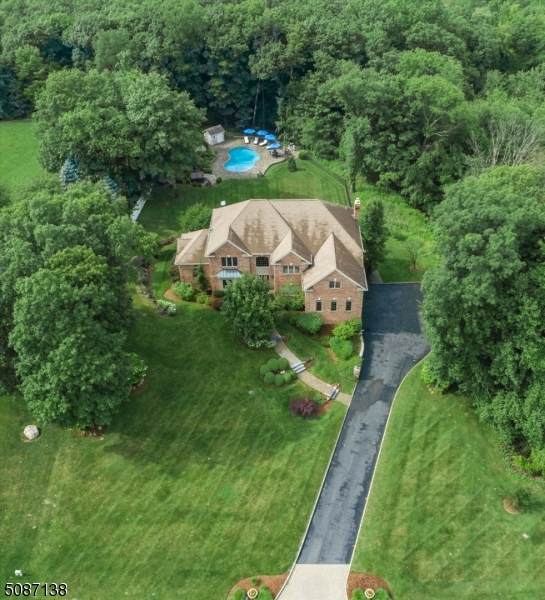 22 Forest Hill Dr - Photo 1