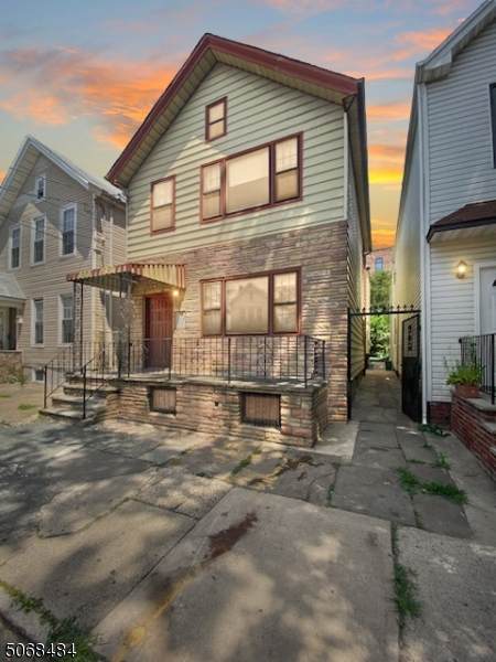 229 Elm St - Photo 1