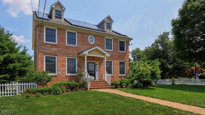 220 Farley Ave - Photo 1