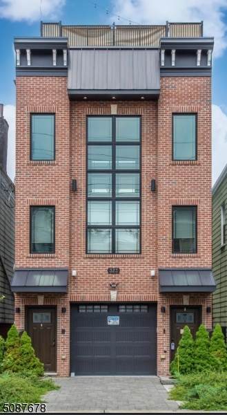 323 New York Ave - Photo 1