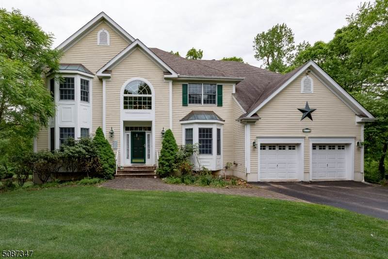 22 Beacon Crest Dr - Photo 1