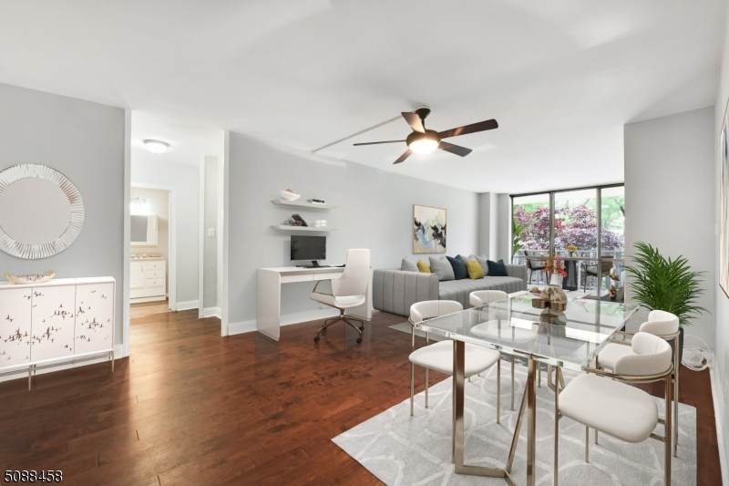 530 Valley Road C002x - Photo 1
