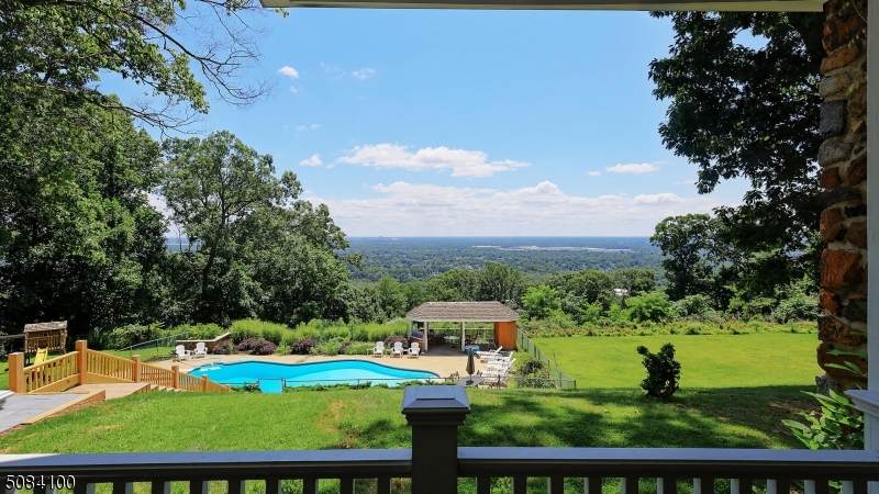84 Hillcrest Rd - Photo 1