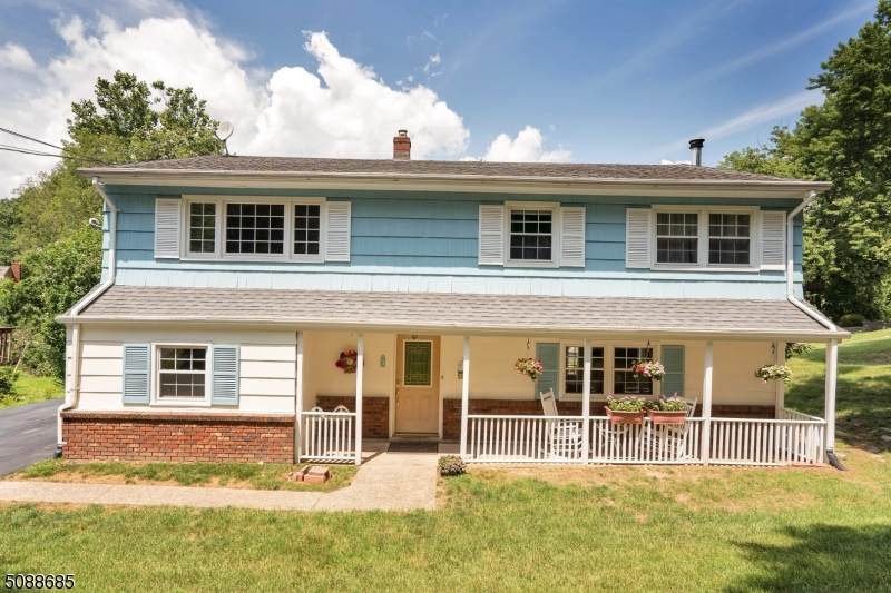 5 Wolfe Dr - Photo 1