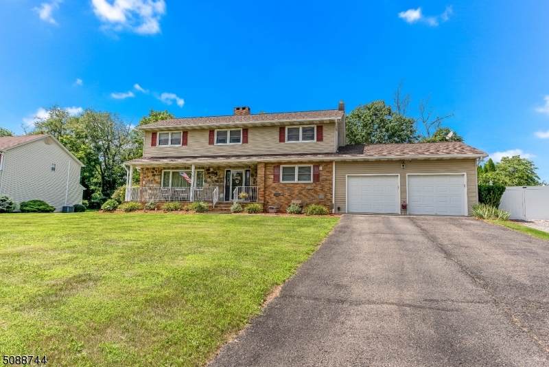 16 Ryan Way - Photo 1