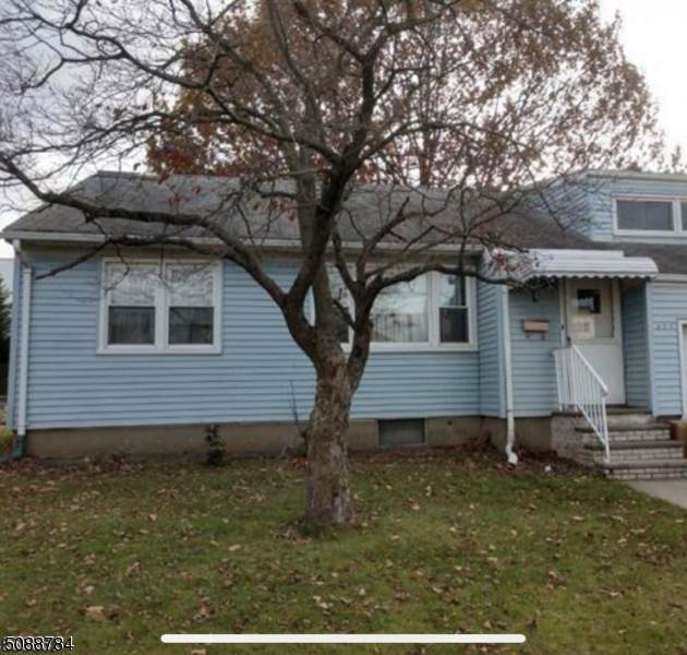 327 Mansfield Ave - Photo 1