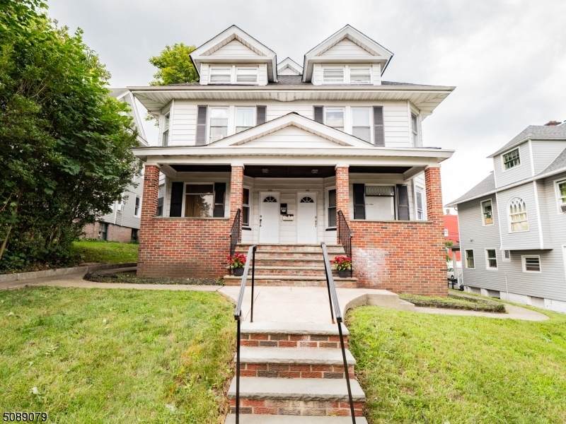 480 Conover Ter - Photo 1