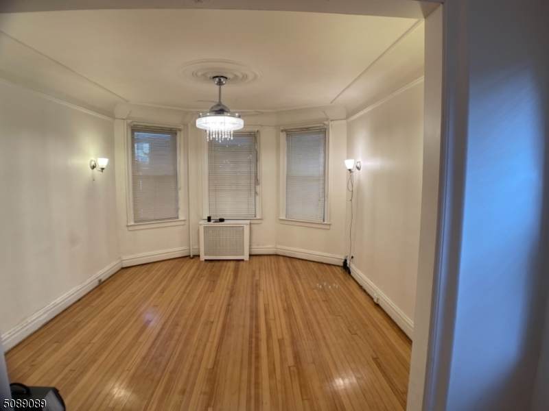 36 Rutgers Ave - Photo 1