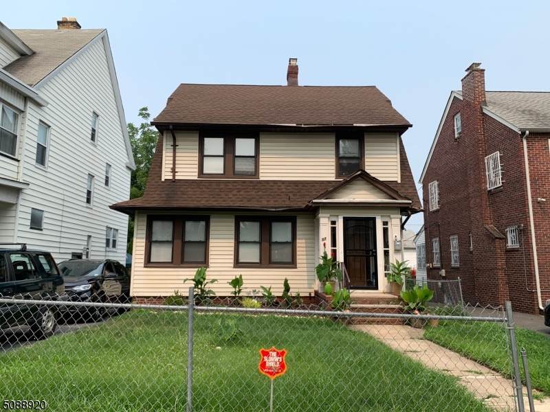 57 Hillcrest Ter - Photo 1