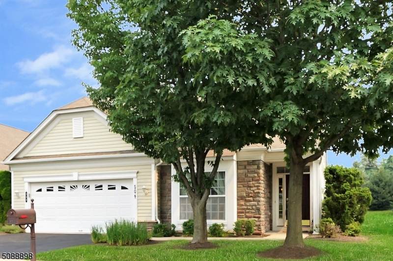 504 Crossfields Ln - Photo 1
