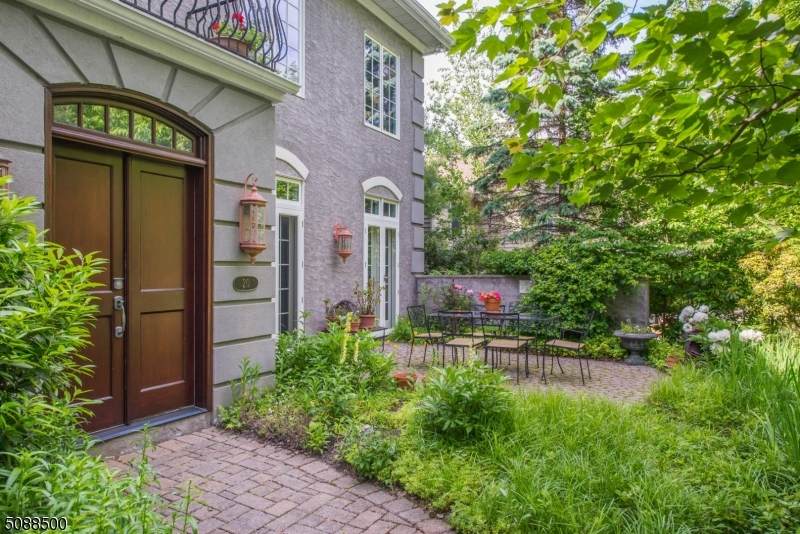 20 Lake End Rd - Photo 1