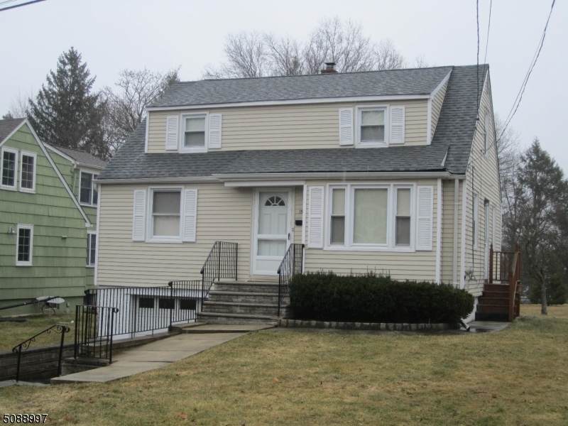 15 Girard Ave - Photo 1