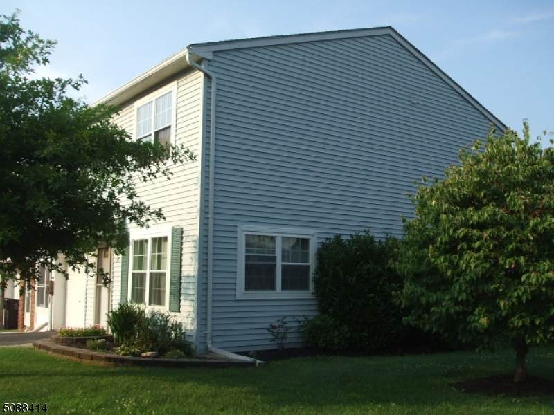 17 Ramapo Way - Photo 1