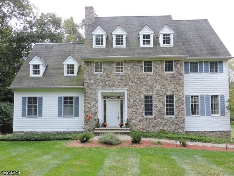3 Woodfield Rd - Photo 1