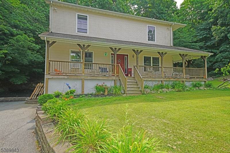 5 Locust St - Photo 1