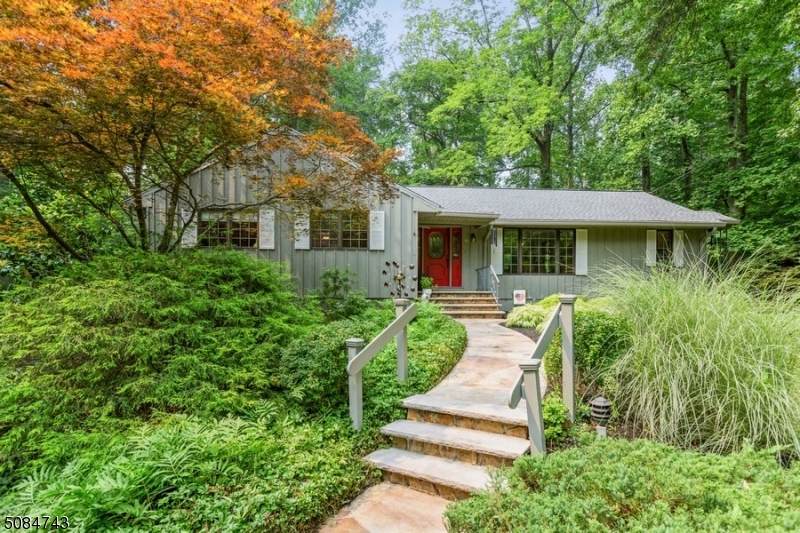 44 Water Ln - Photo 1