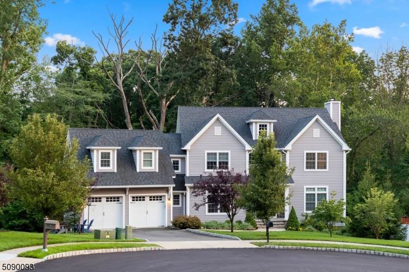 16 Berkshire Dr - Photo 1