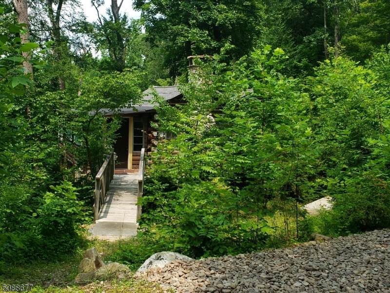 23 Decker Pond Rd - Photo 1