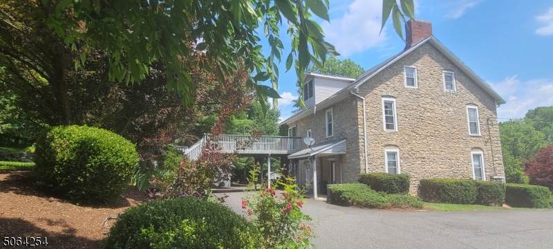 157 Main St - Photo 1