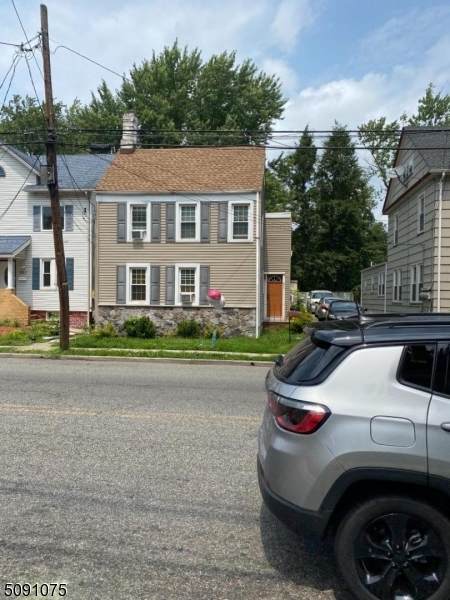 853 Westfield Ave - Photo 1