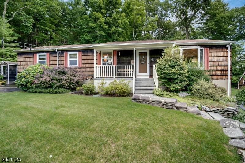 40 Old Milford Ln - Photo 1