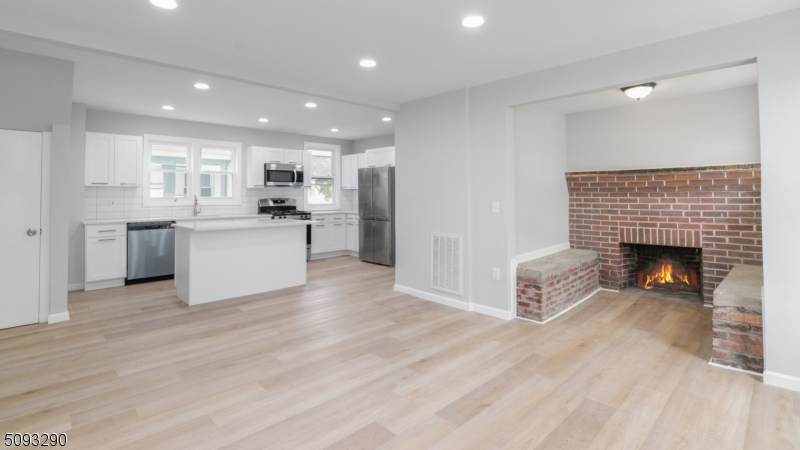 142 Lehigh Ave - Photo 1