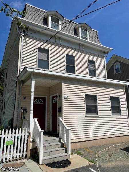 760 Somerset St - Photo 1
