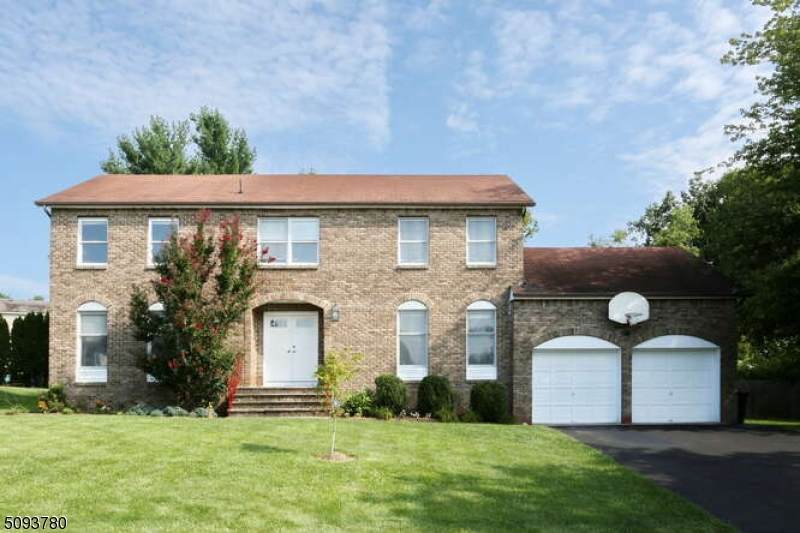 11 Robin Hood Way - Photo 1