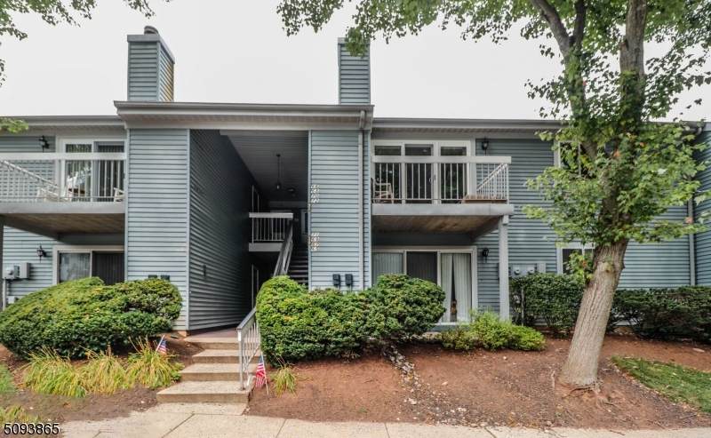70 Haverhill Pl - Photo 1