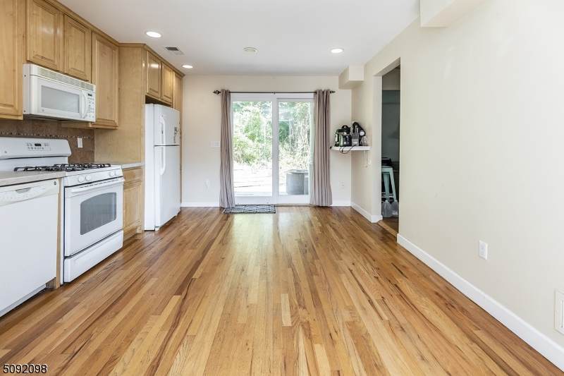237 Mount Kemble Avenue - Photo 1