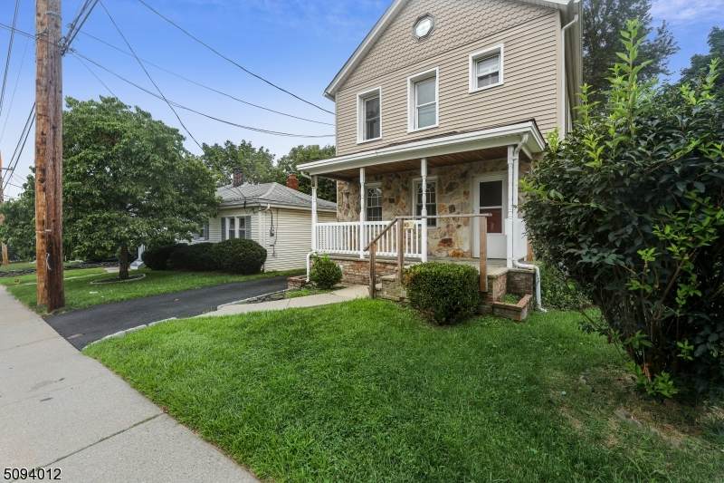 90 Stoll St - Photo 1