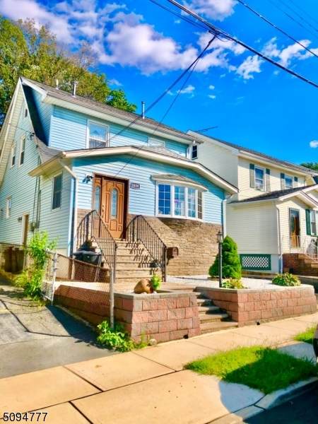 1039 Woolley Ave - Photo 1