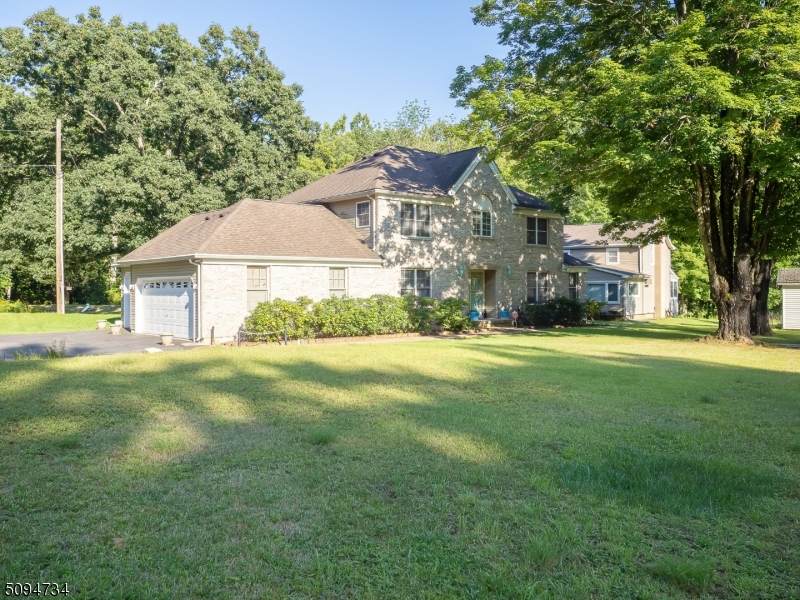 234 Valley Rd - Photo 1