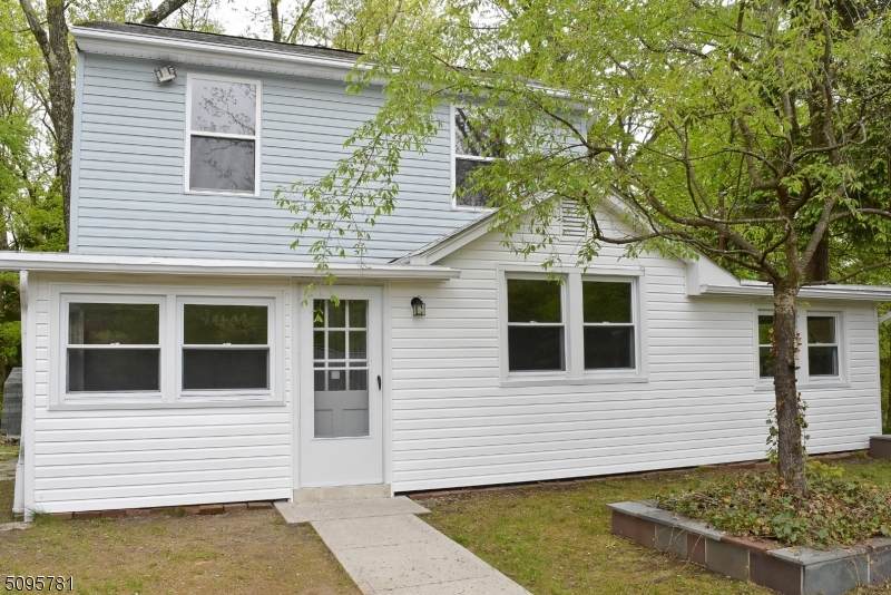 26 Troll Ln - Photo 1