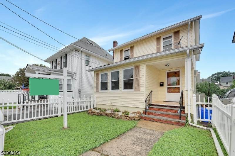 13 Preston St - Photo 1