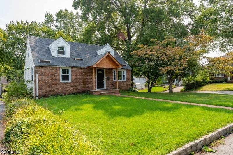 36 Edison Dr - Photo 1