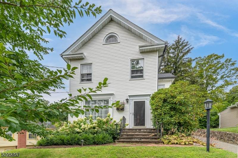 295 Main St - Photo 1