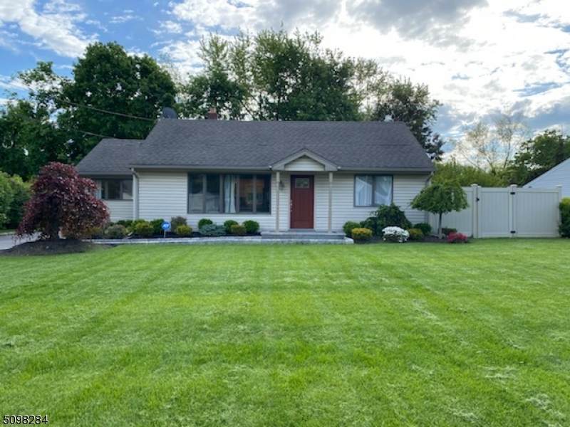 39 David Scott Dr - Photo 1