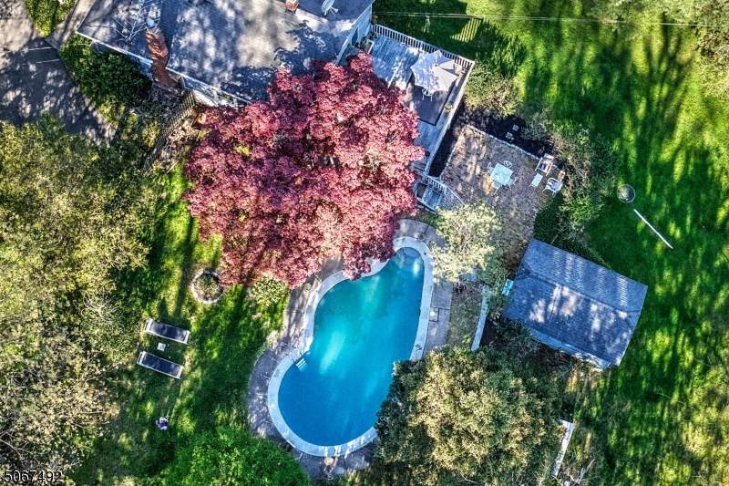 136 Mountainside Rd - Photo 1
