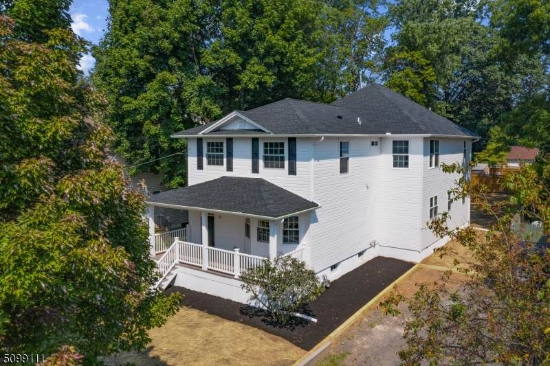72 Brunswick Ave - Photo 1