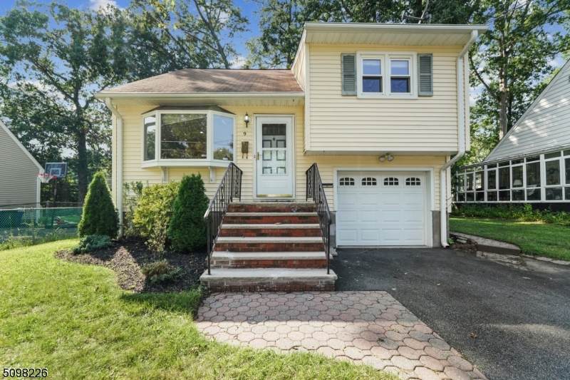 9 Ronald Rd - Photo 1