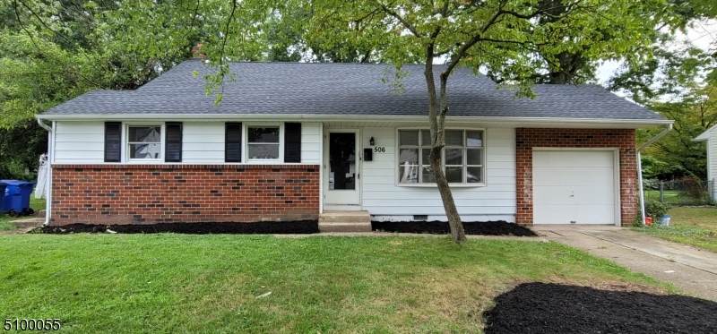 506 Ithaca Ave - Photo 1