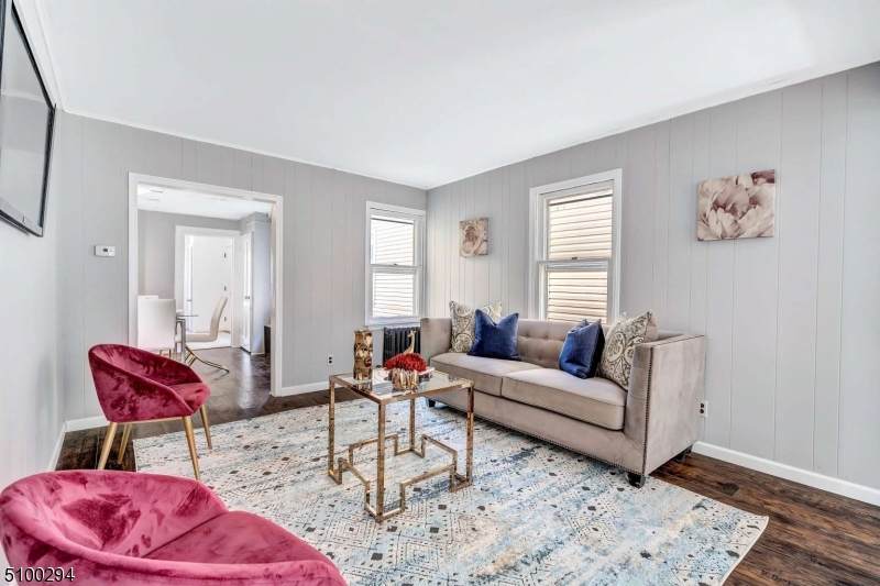 72 Mitchell St - Photo 1