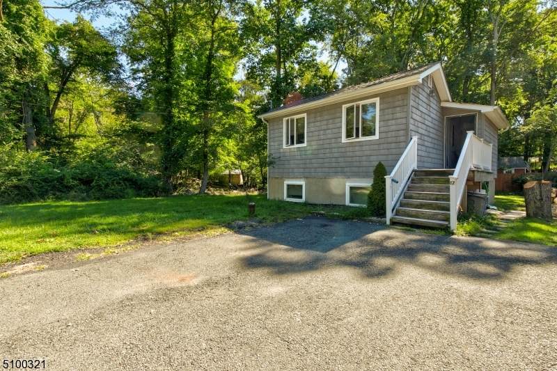 17 Bucknell Way - Photo 1