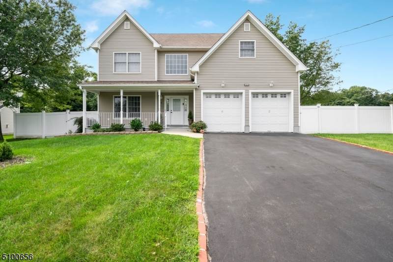 20 Dekalb St - Photo 1