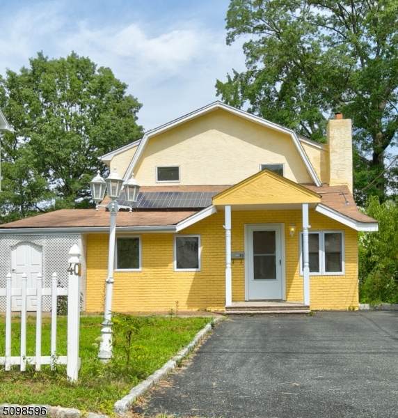 40 Longview Ave - Photo 1