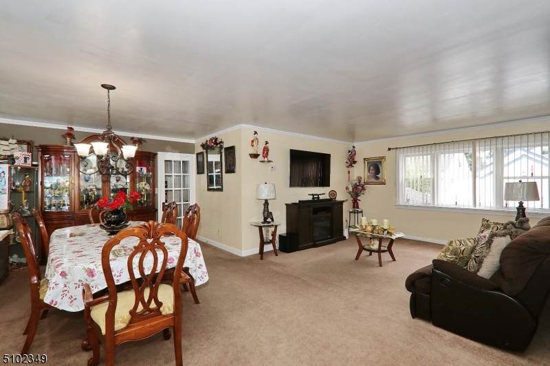 39 Pallant Ave - Photo 1